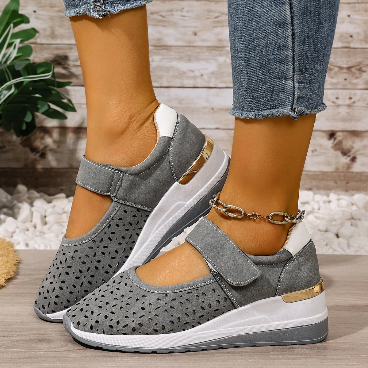 Summer Sale 50% Off❤️ Women's Slip-On Sneakers - Breathable Mesh Walking Shoes with Arch Support
